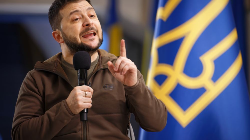 По России будут бить 300-500 БПЛА в день. В кровавом плане Зеленского только один прокол – в нём много нулей