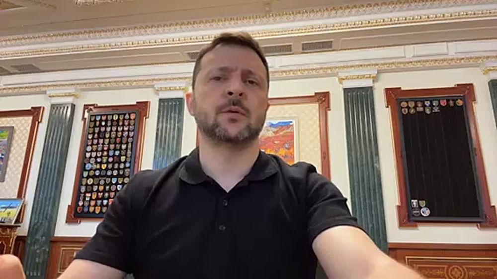 Зеленский пригрозил России ответом на удары по Украине