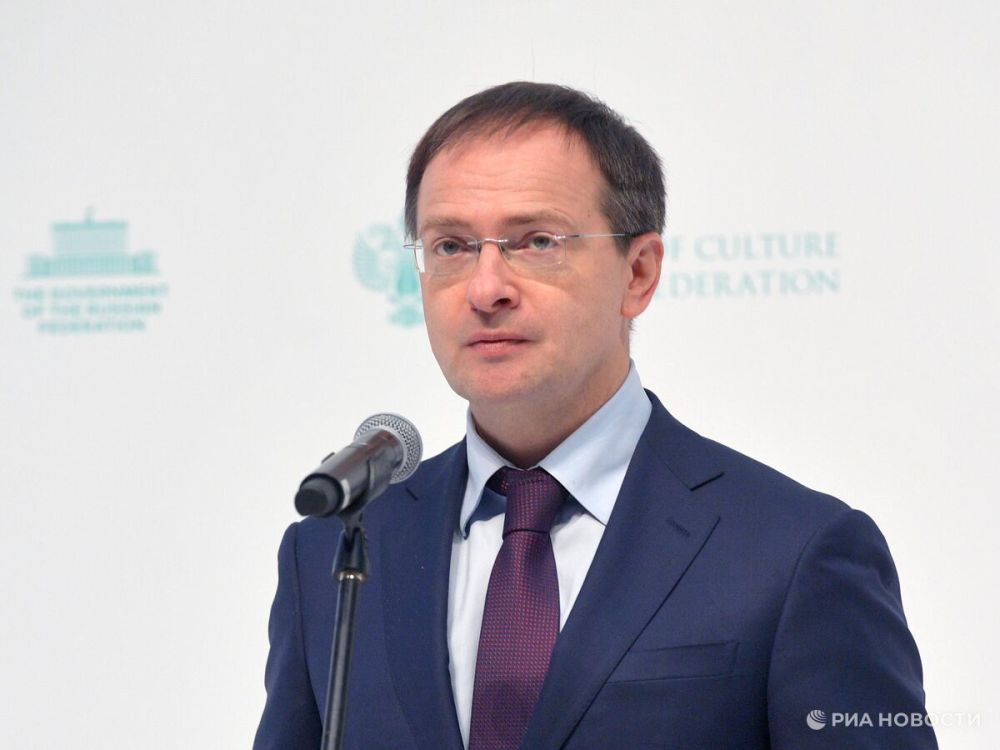 Мединский предложил Украине дату и место встречи для обмена меморандумами