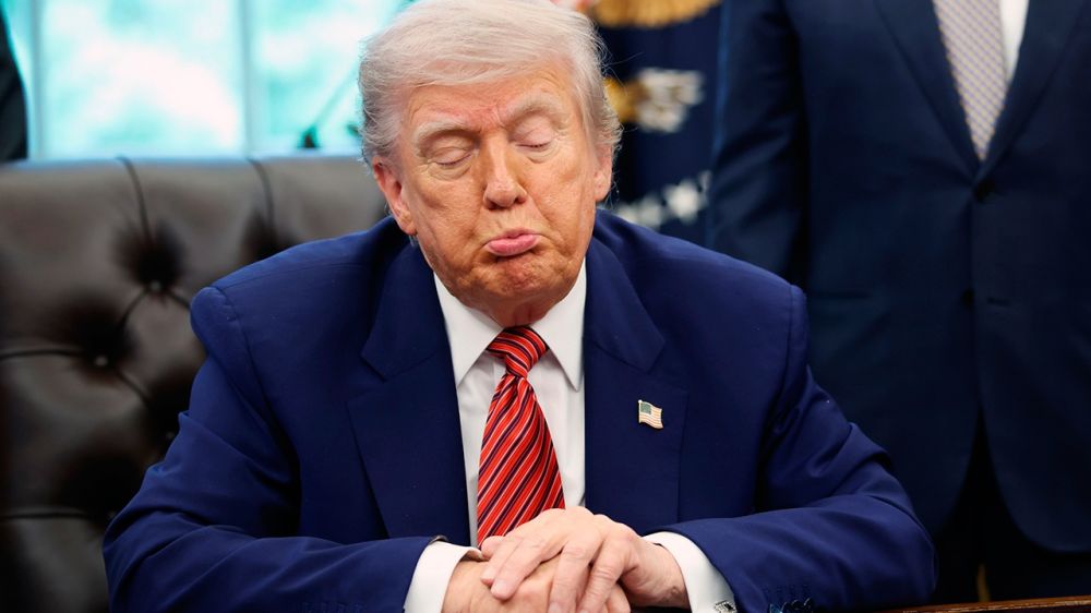 Трамп заявил, что не хочет санкциями навредить переговорам по Украине