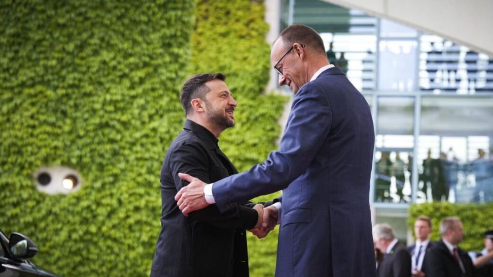 Зеленский сходил на "свидание" с Мерцем, но "букет" Taurus не получил