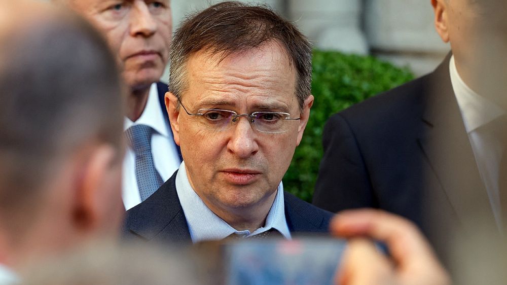 Украинские нацисты угрожают террором Владимиру Мединскому и членам его семьи