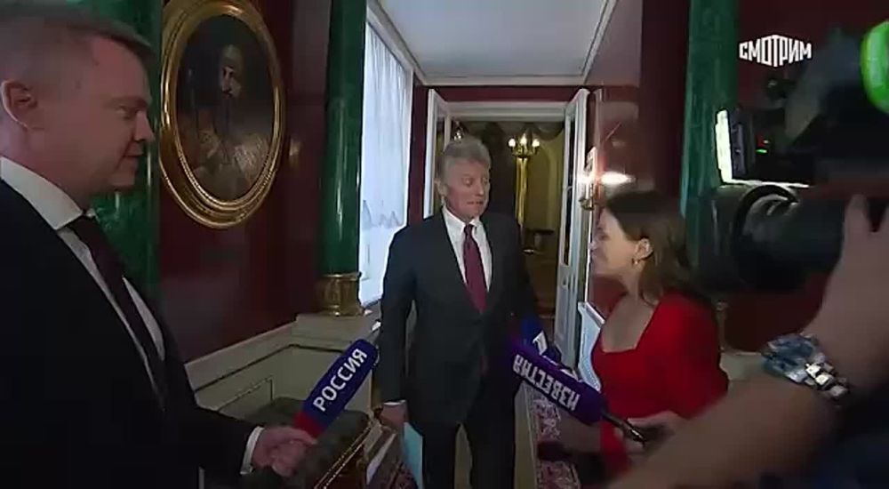 Слава Богу, я не пресс-секретарь Зеленского — Дмитрий Песков о том, почему Киев предлагает трехстороннюю встречу в формате Россия - США - Украина