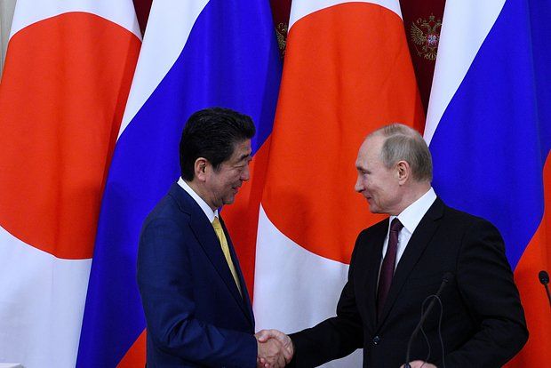 Вдова Абэ рассказала о его желании встретиться с Путиным после начала СВО