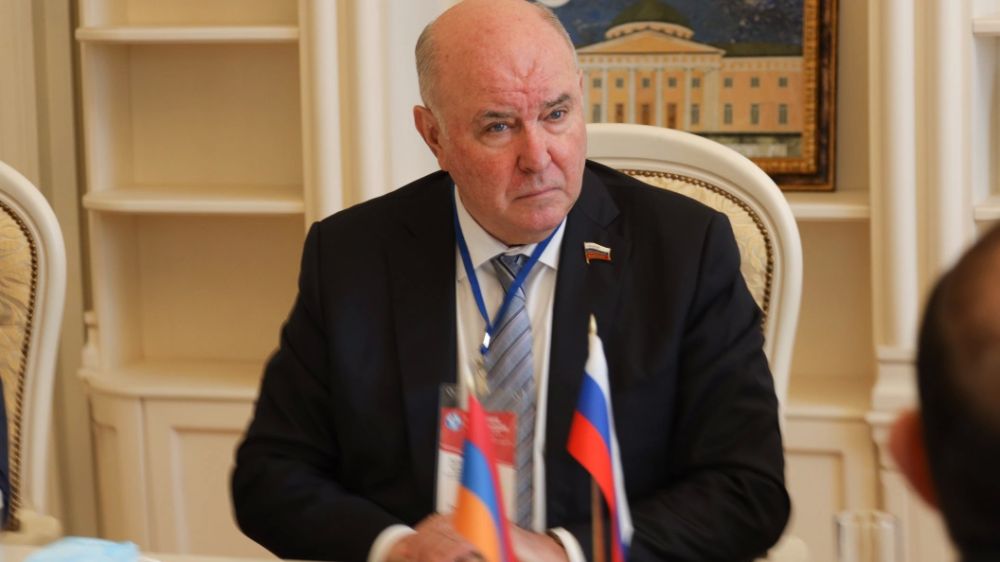 Сенатор Карасин: Информация о поставках сербских боеприпасов Украине нуждается в проверке