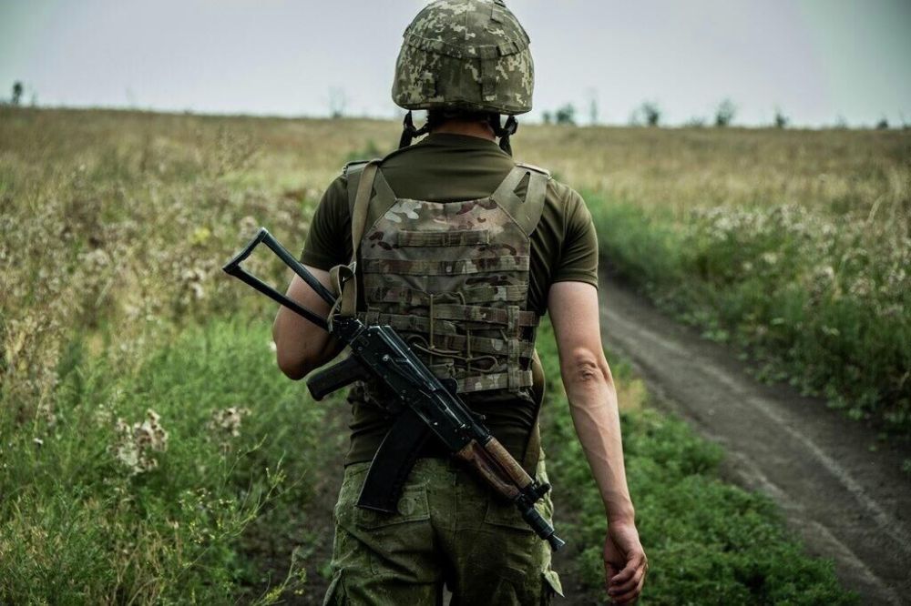 На Украине пытаются привлечь молодежь в ВСУ, сравнивая службу с Minecraft