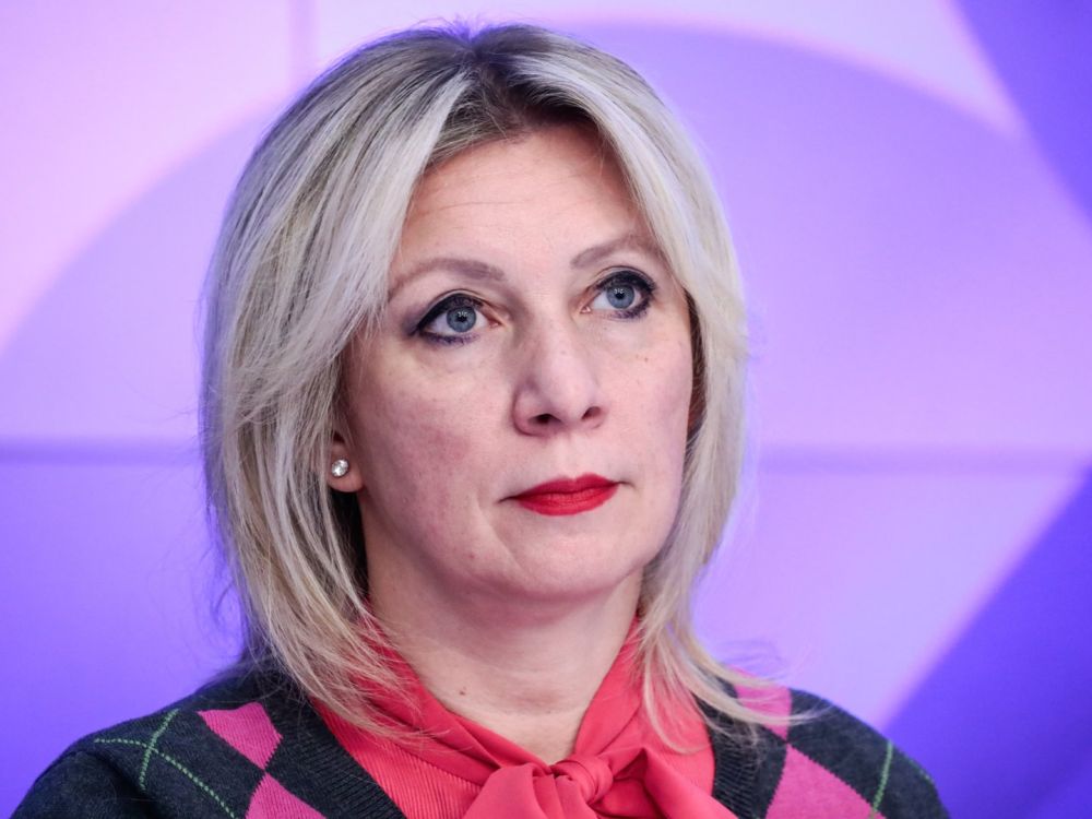 «Идет шоу»: Захарова обвинила Зеленского в желании собрать лайки, а не вести переговоры