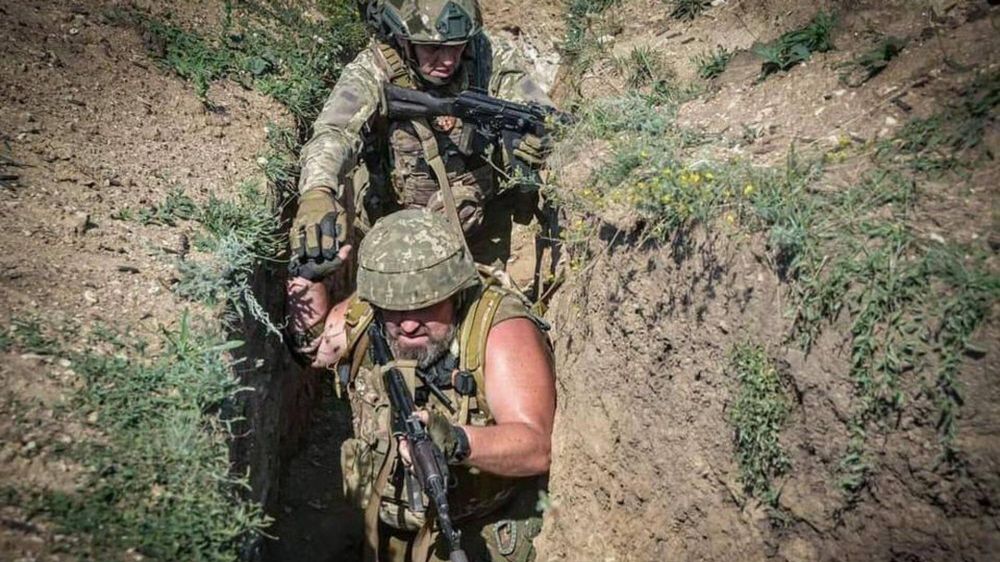 "Si vis pacem, para bellum" от ЕС и ОДКБ. Противники готовятся к "безопасной схватке"