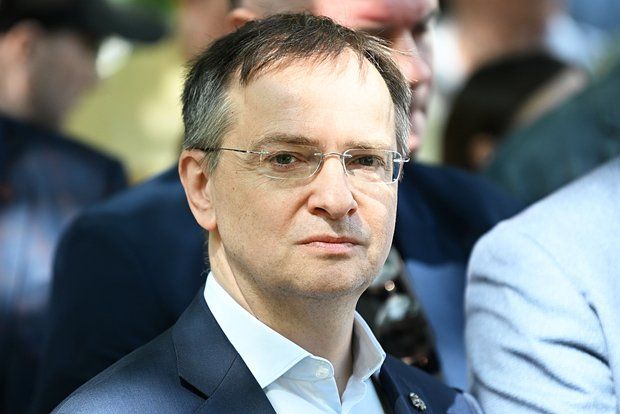 Глава делегации РФ на переговорах по Украине Мединский попал в «Миротворец»