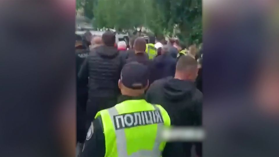 На Украине военкомы все чаще превращаются из охотников в жертву