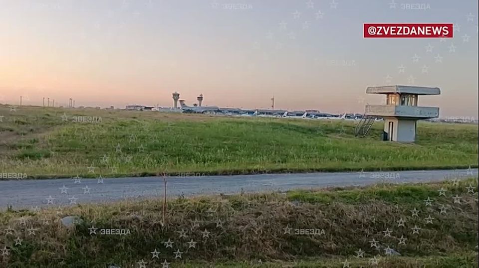 Российская делегация прибыла в Стамбул, где уже завтра состоится второй раунд переговоров с Украиной