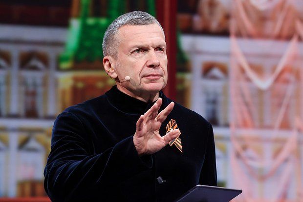 Соловьев призвал расстрелять снимавшего атаку на аэродром РФ солдата