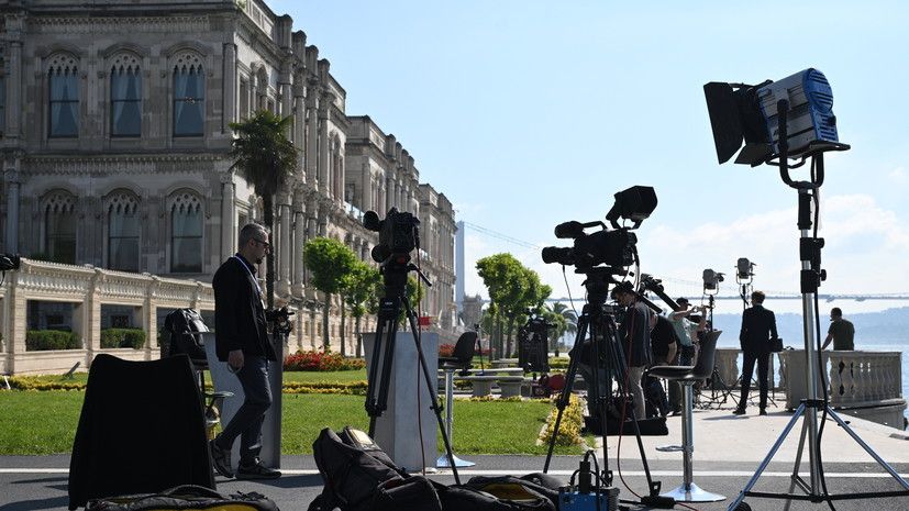 На украинском и английском языках: Мединский заявил о получении от Киева меморандума об урегулировании