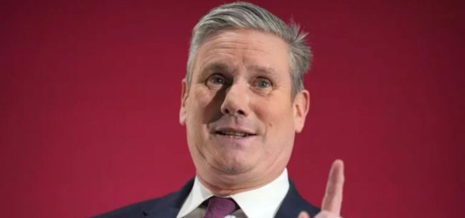 Английский премьер Стармер заявил о подготовке Британии в режим "готовности к войне"