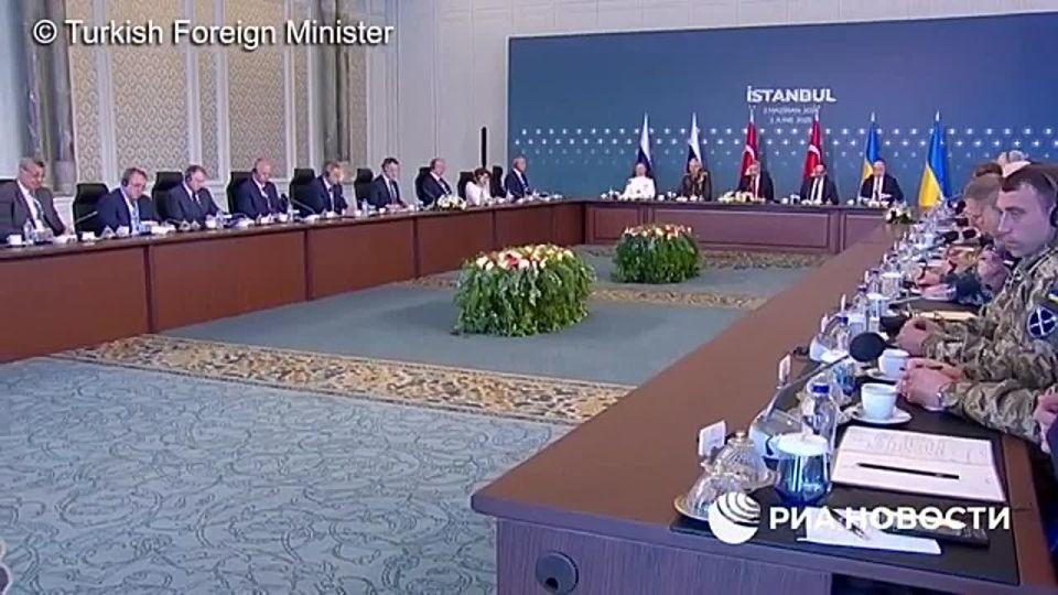 Полное выступление главы МИД Турции перед началом переговоров России и Украины