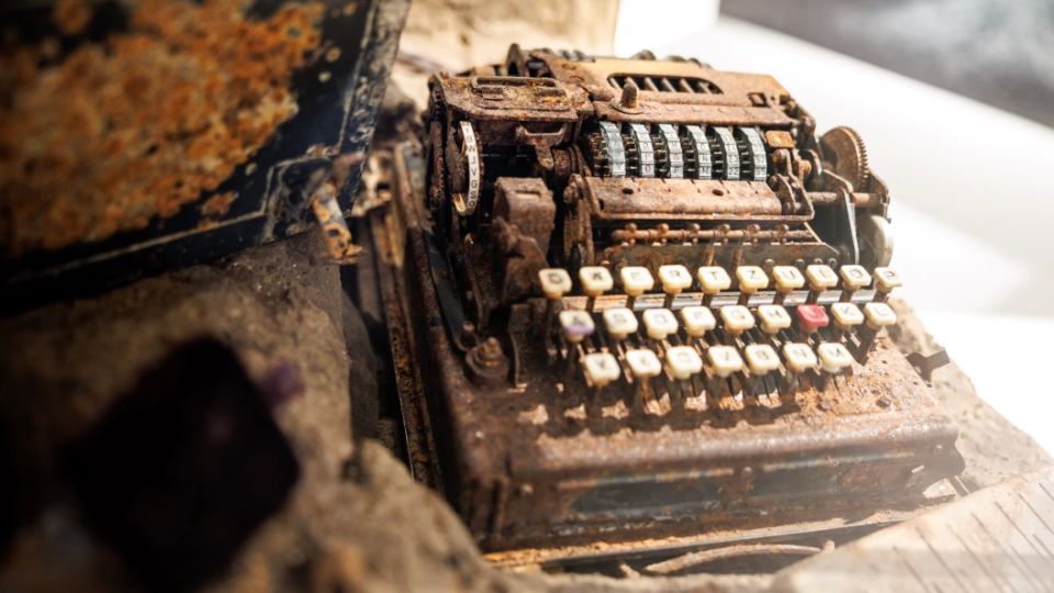 &quot;&quot;   &quot;&quot;. &quot;  &quot;    : &quot; &quot;