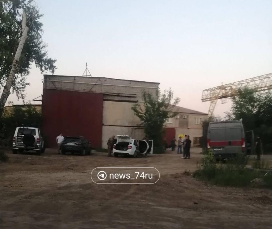 Силовики обыскали склад в Челябинске, где, предварительно, собирали те самые FPV-дроны