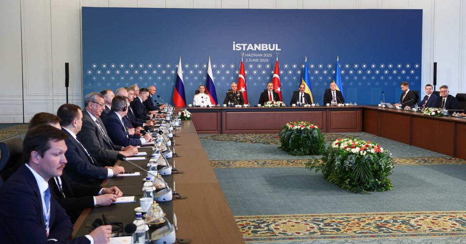 Замглавы МИД: Стамбул останется площадкой переговоров России и Украины