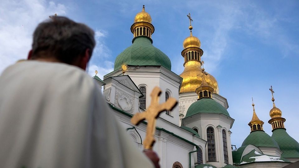 В Верховной раде предложили перепрофилировать храмы УПЦ в казино