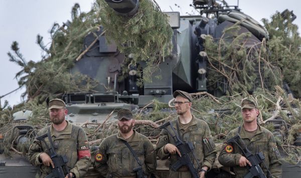 "Ракетная" схема: Берлину – деньги, Киеву – развалины