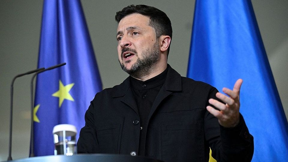 Зеленский в отчаянии: Киевский главарь пожаловался, что без помощи США потери ВСУ будут огромными