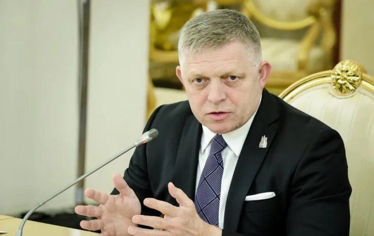 Глава правительства Словакии, Фицо, выразил одобрение в связи с принятием парламентом резолюции, направленной против санкционных мер в отношении России