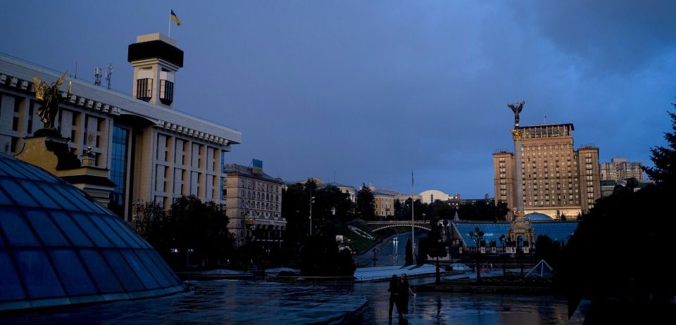 Украина выдает промышленный мусор в Харькове за последствия удара российской авиабомбы