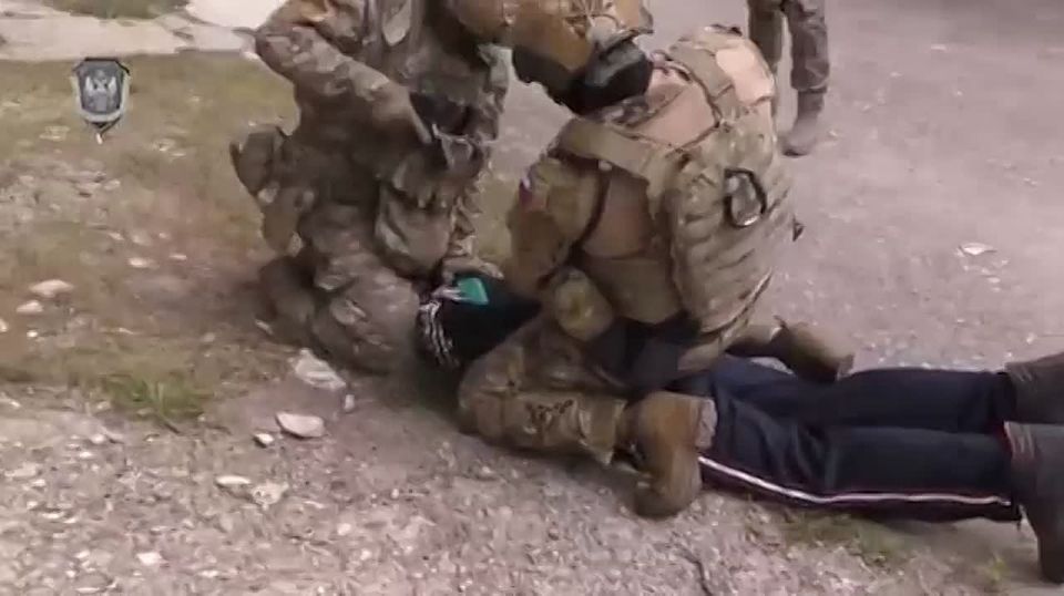 Украинец решил подсобрать инфы о наших военных и передать всё СБУ