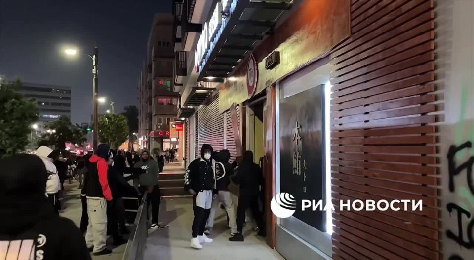 Главное на утро 10 июня:. В Лос-Анджелесе продолжаются протесты против миграционной политики Трампа