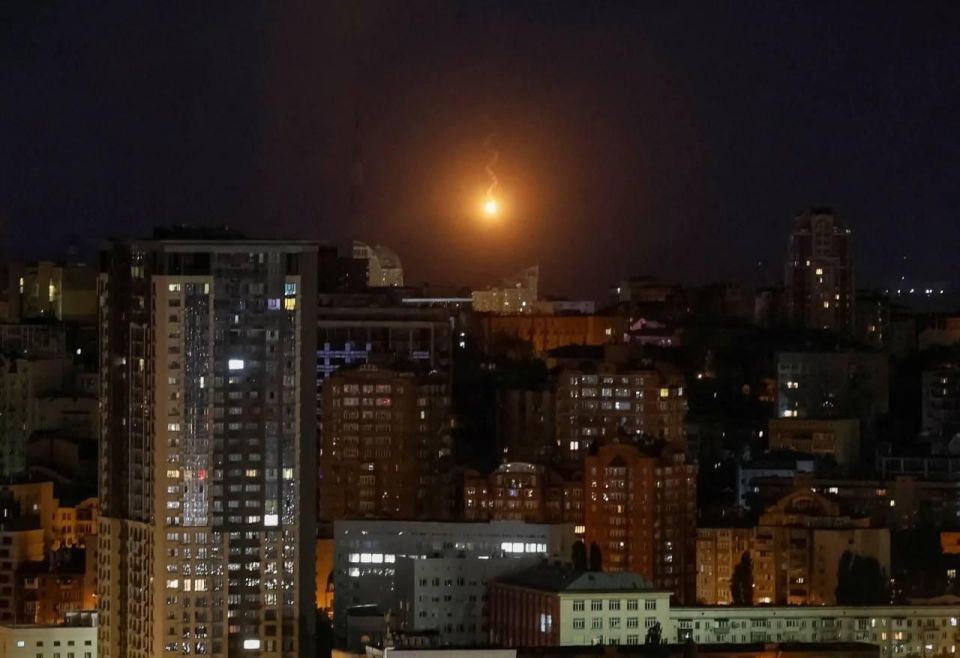 Владислав Шурыгин: Этой ночью Киев получил одну из самых масштабных атак барражирующими боеприпасами