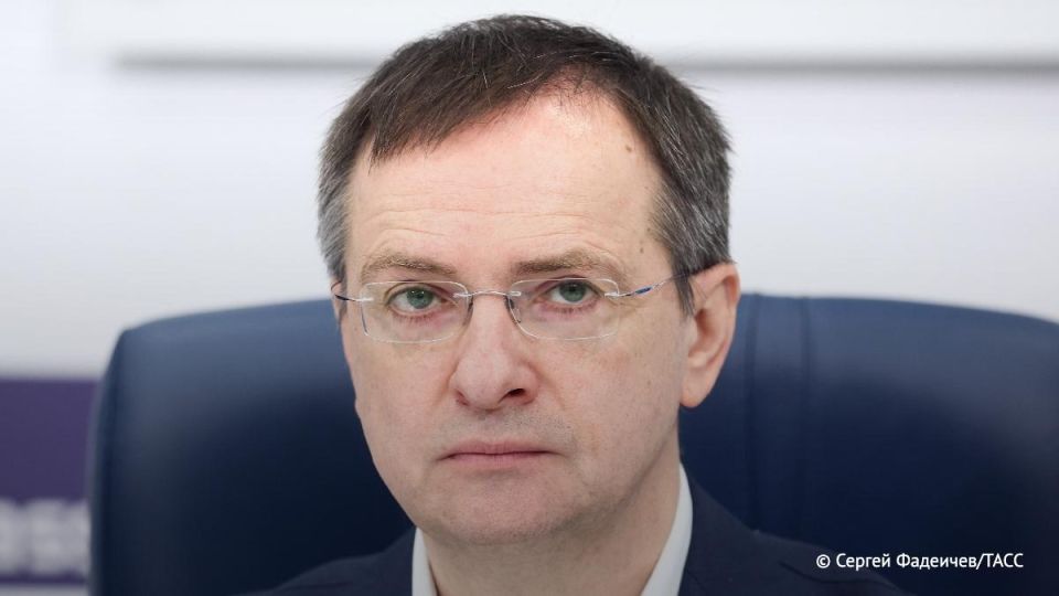 Мединский после слов генсека НАТО об историке во главе делегации РФ предложил отправить Рютте учебник, чтобы тот узнал, что "в XII в. Украины не было"