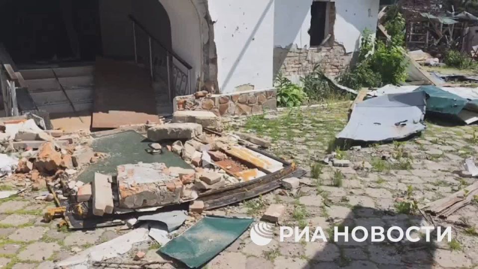 1 Украинские боевики вывезли православные святыни из курской Суджи