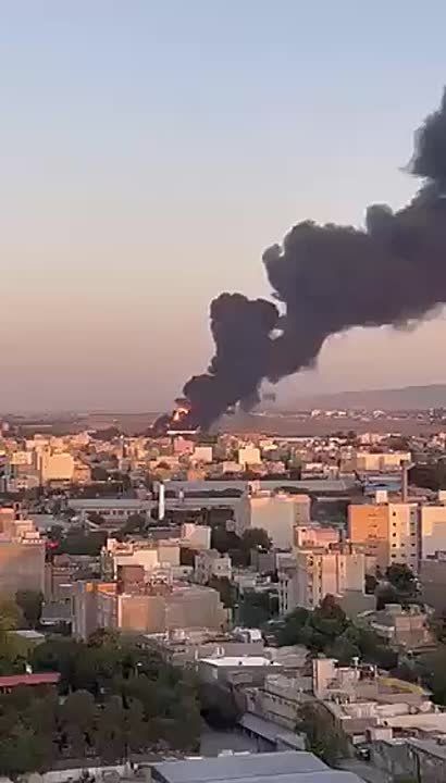 Израиль продолжает бомбить Иран — горит аэропорт в Мешхеде