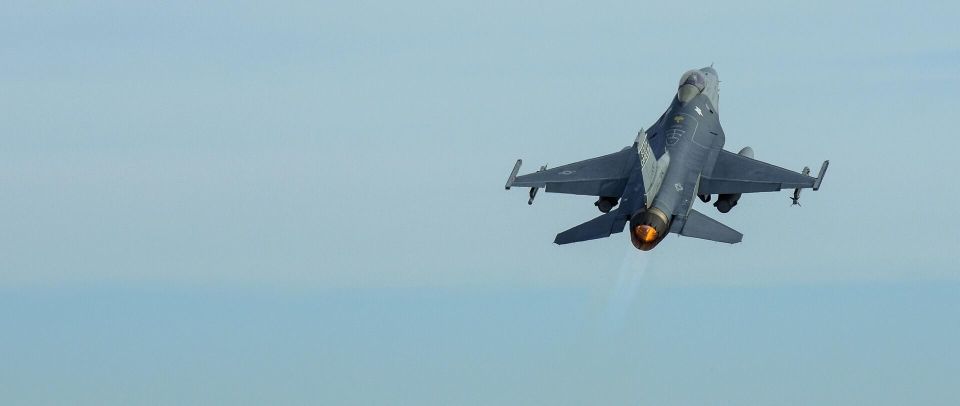 ������ �������� �������� ������������ ��� � �������� ������ F-16