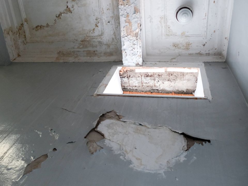 В деревне под Чебаркулем пять лет топит дождями дом военных