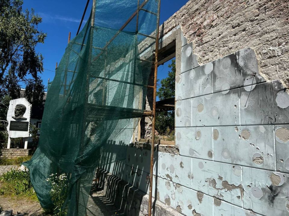 На Украине – грызня из-за разрушенного российским ударом музея Шухевича