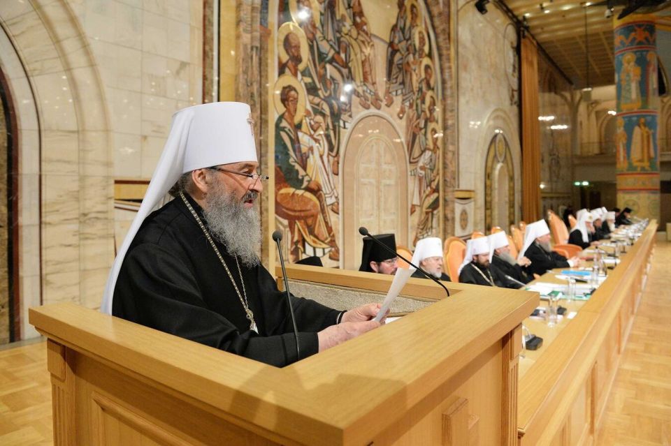 В Госдуме прокомментировали лишение гражданства главы УПЦ