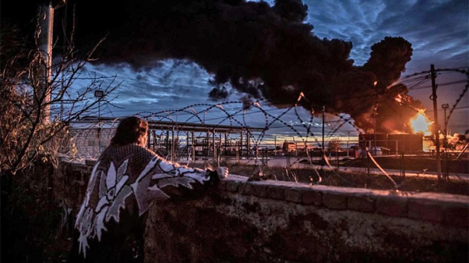 "Взрыв был виден за 10 км": В Житомире после удара по складу ВСУ много раненых и убитых. Выехали 25 бригад скорой помощи