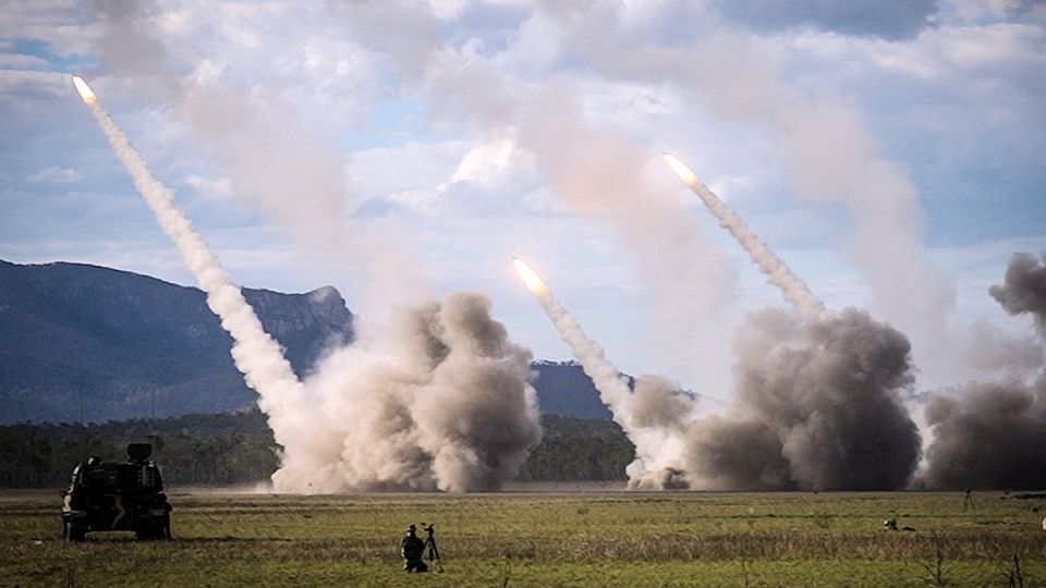 ��������� � ������, ������ � ������: ����������� �������� ������������� ������ ������� ����� �����������