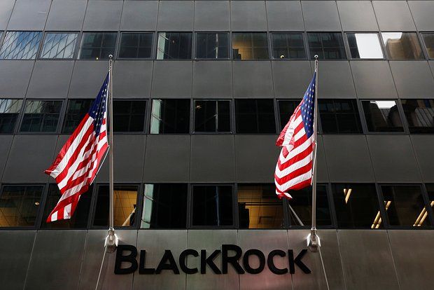 Bloomberg: BlackRock ���������� ����� ���������� � ���� �������������� �������
