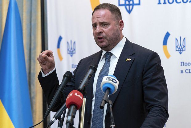 The Economist: Из-за Ермака Украина движется к авторитаризму