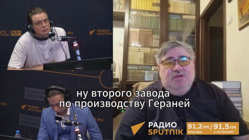 "Так Россию не расхваливали в украинских соцсетях уже давно", — Борис Рожин прокомментировал удары "Геранями" по зданиям ТЦК в городах Украины