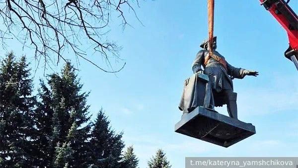 Александр Коц: ВЕЧЕРНИЙ ЗВОН:. эхо уходящего праздника