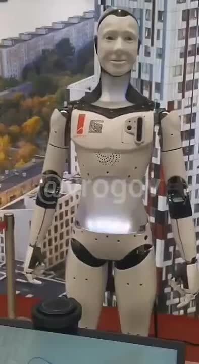 Владимир Рогов: Промышленность есть, а доверия нет - итог общения о будущем Запорожья на главном промышленном форуме России