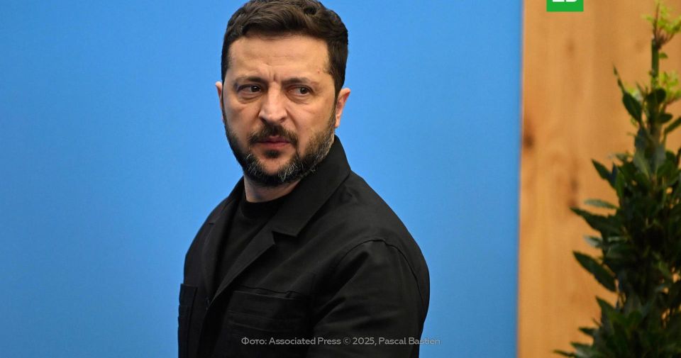 Бестолочь или соврал: МИД РФ отреагировал на слова Зеленского о Волынской резне