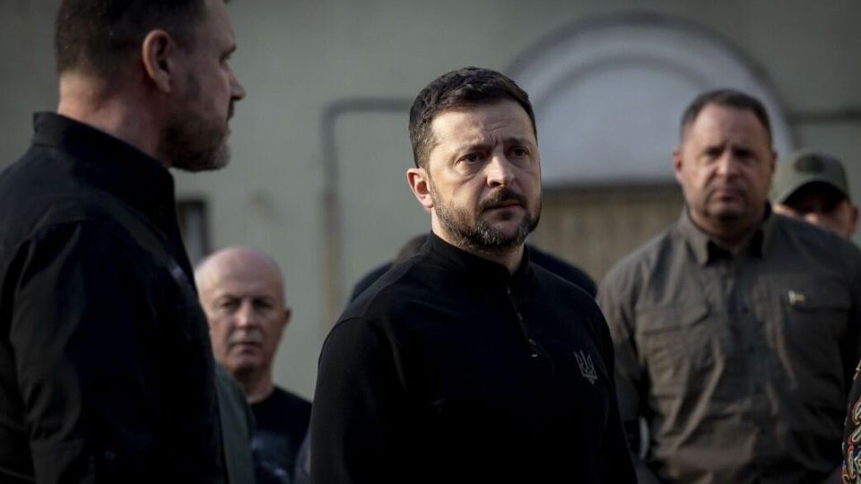 "Часто били в детстве": детские комплексы Зеленского. Итоги 12 июля