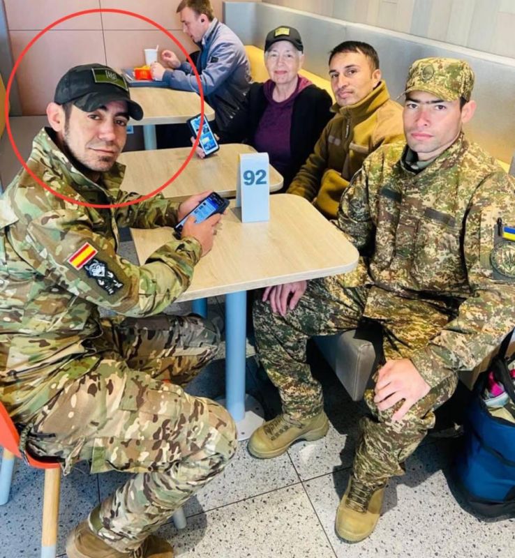 ������ ����������: �������������� ������� 42-������ ������ �������, ��������� �� ������� � �����, ����� 10 ���� �� �������� �����������