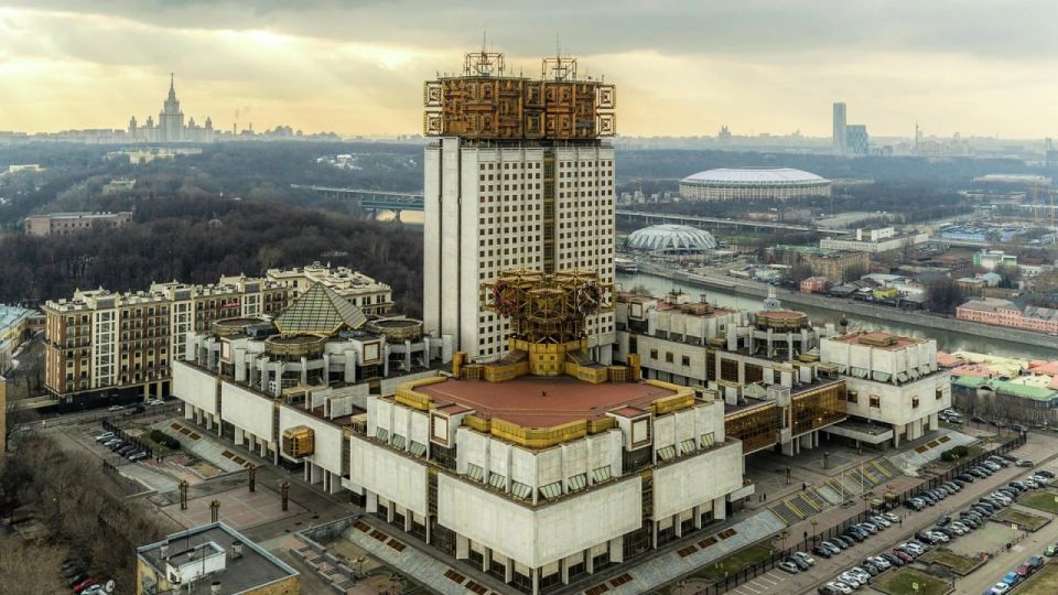 Марина Ким: РАН приближает нашу Победу! Кажется, уже все в нашей стране давно поняли, что победить в нынешнем конфликте с Украиной можно только одним способом — быть едиными и помогать фронту