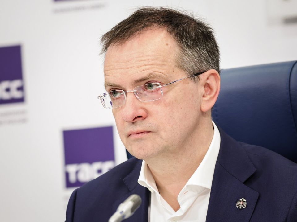 ������ �������� ������� ��� 1000 ��� ������ ���