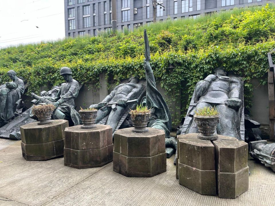 ������ �������� ������� ��� 1000 ��� ������ ��� � ������ ������������ ���������������